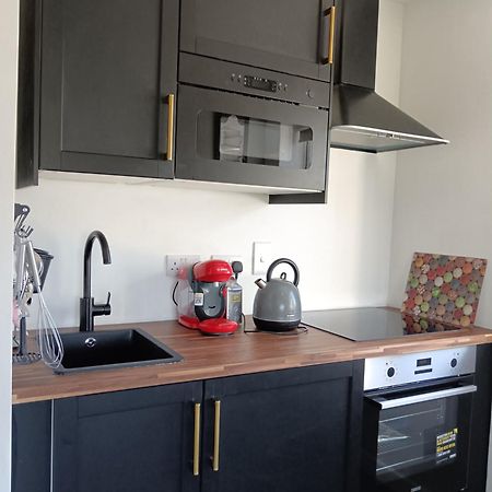 Dingle Escape -2 Bed -Sleeps 4 아파트 외부 사진